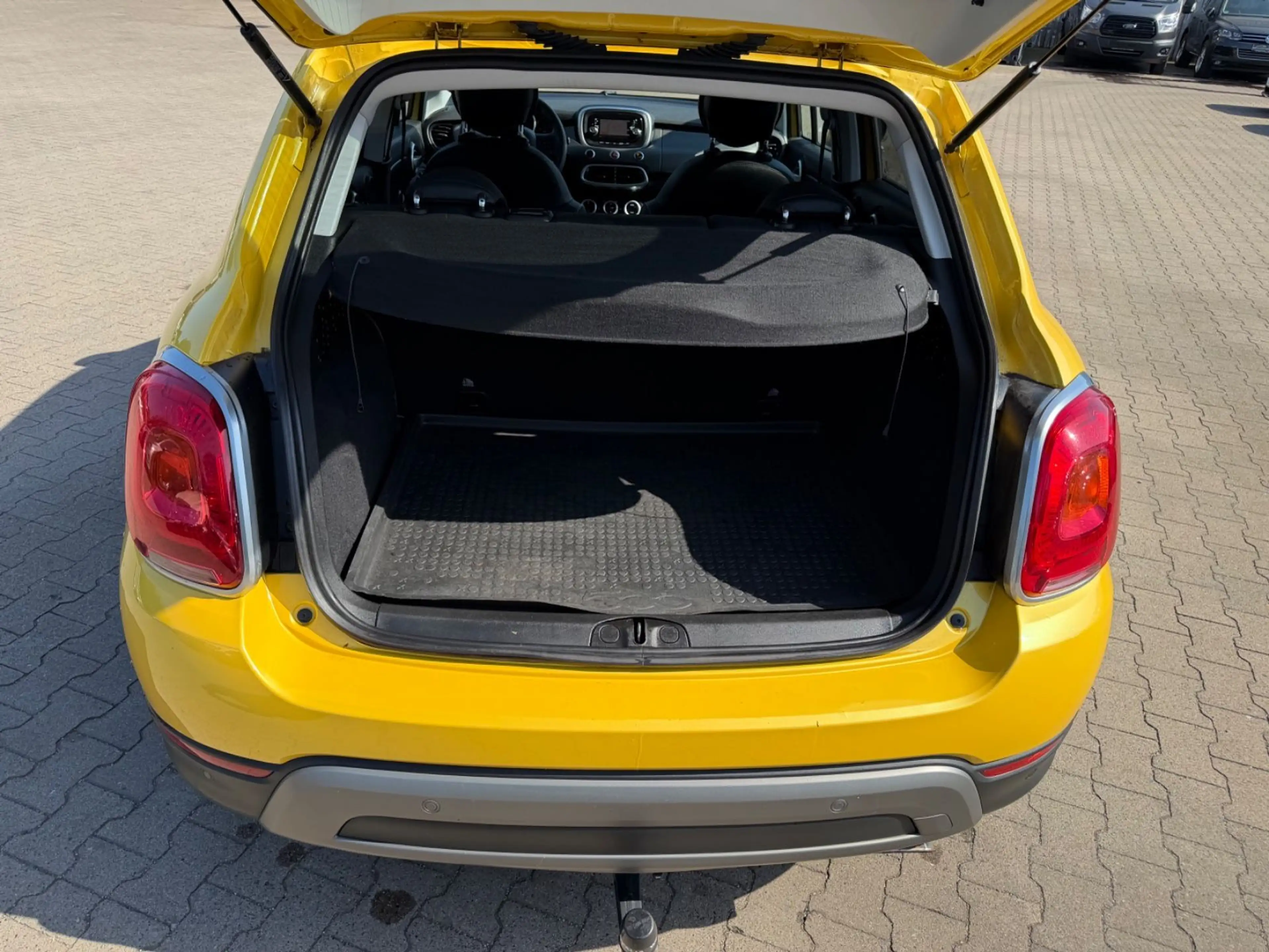 Fiat 500X Cross Plus/1,4/KLIMA/NAVI/TEMPOMAT/EURO6 — photo 14