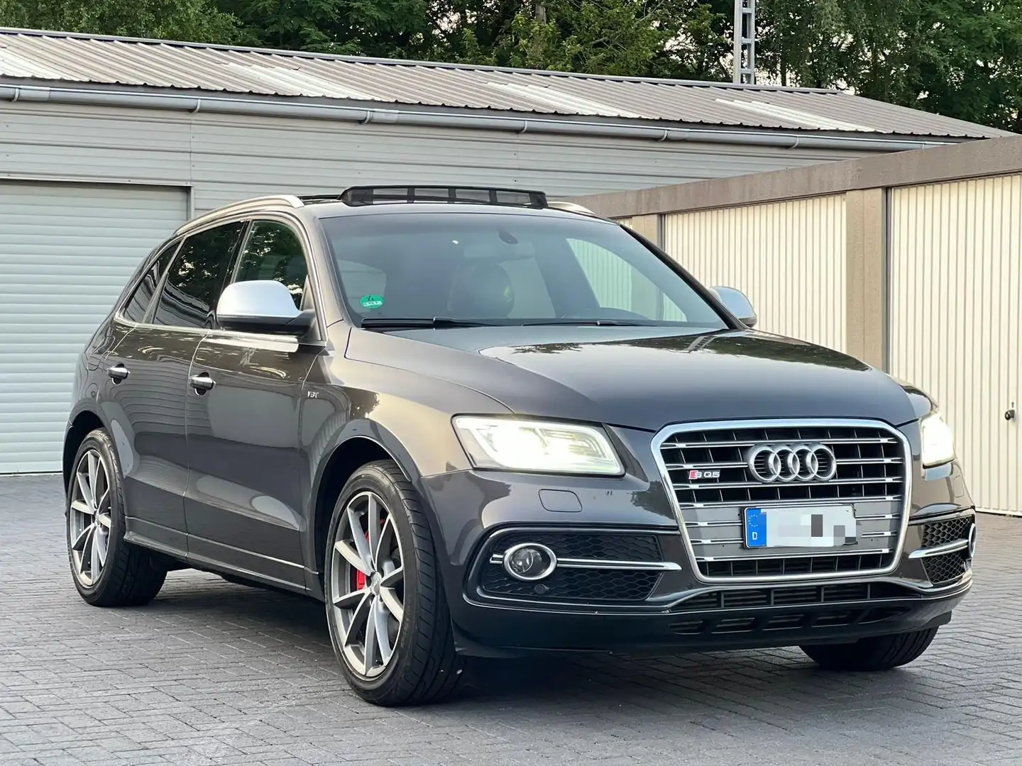 Audi SQ5 3.0 TDI quattro 2 Hand Pano Vollleder LED Grau - 2