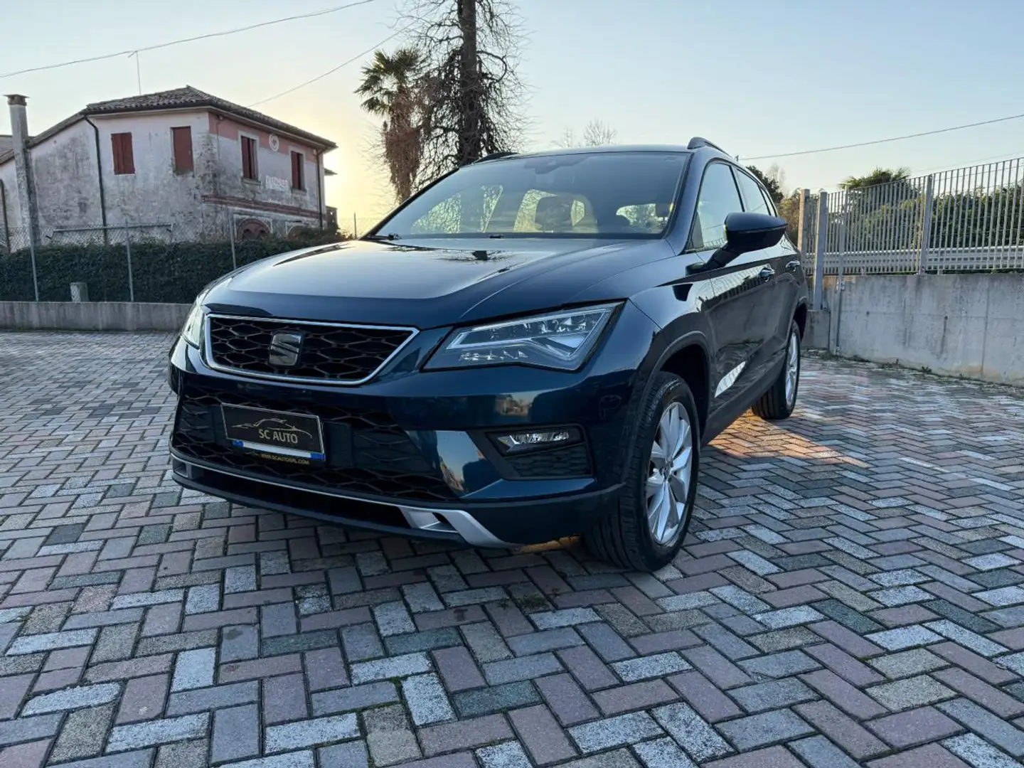SEAT Ateca 1.6 TDI DSG style Grigio - 1