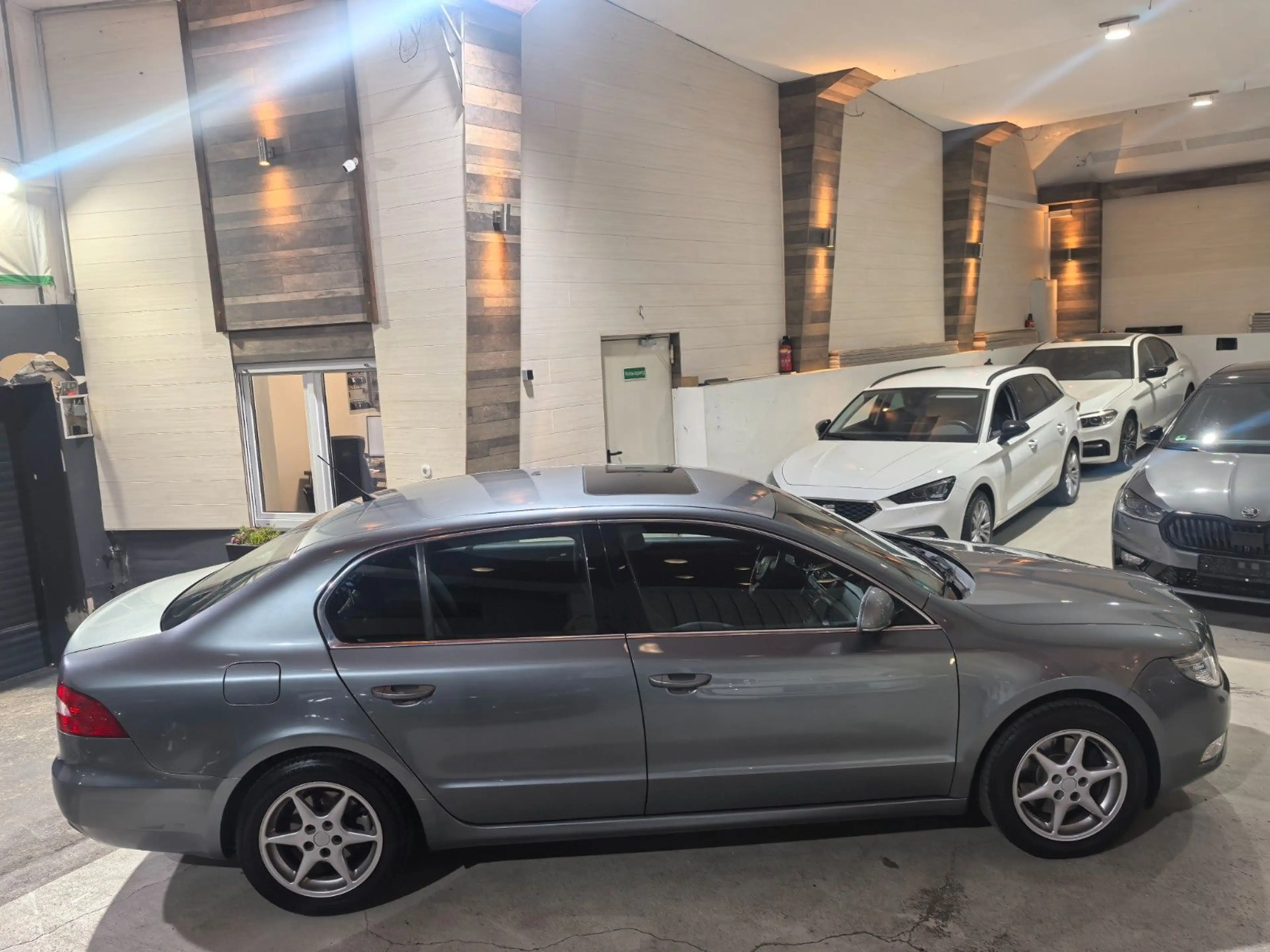Skoda Superb Comfort Schiebedach/PDC — photo 5