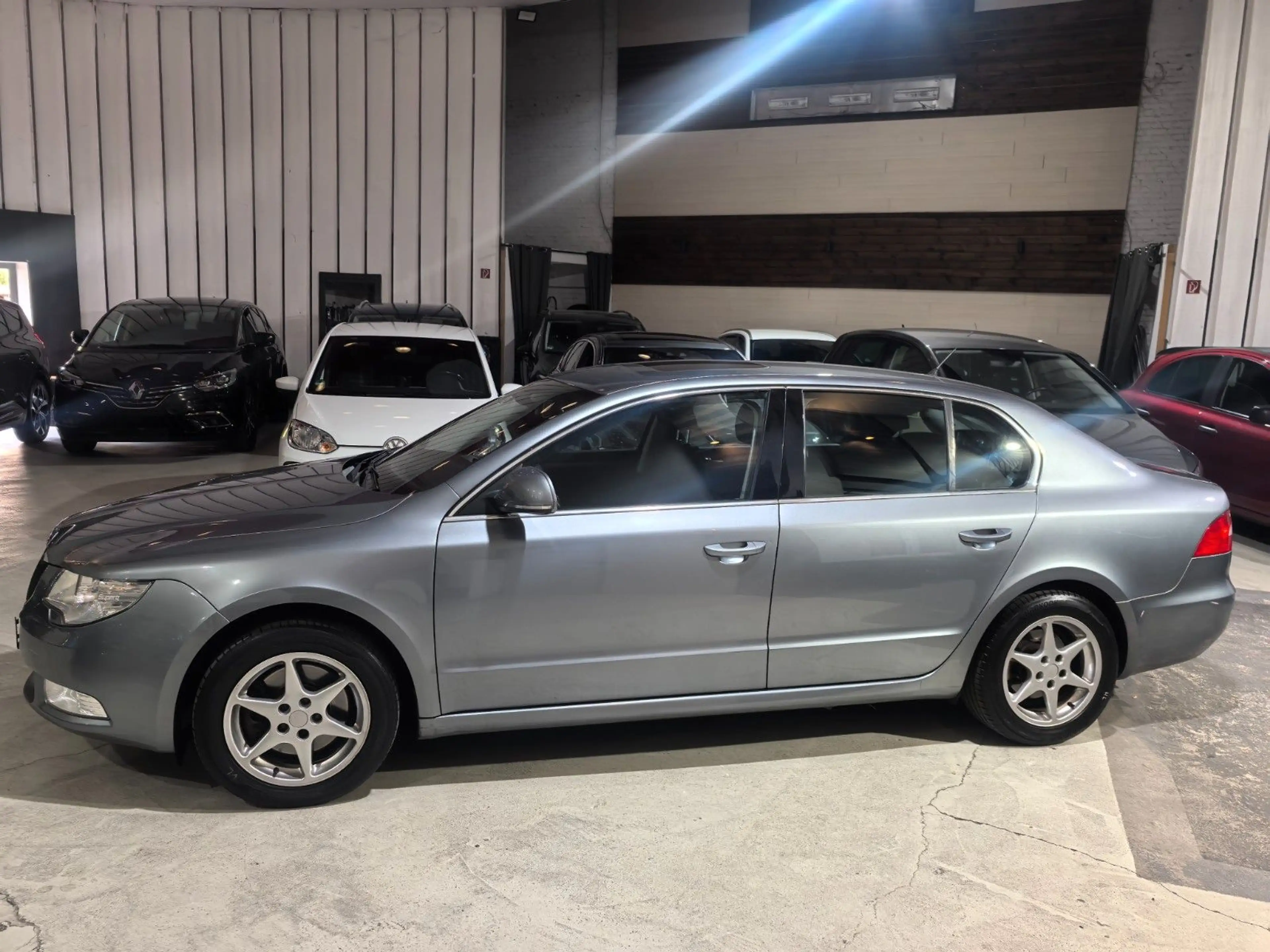 Skoda Superb Comfort Schiebedach/PDC — photo 9
