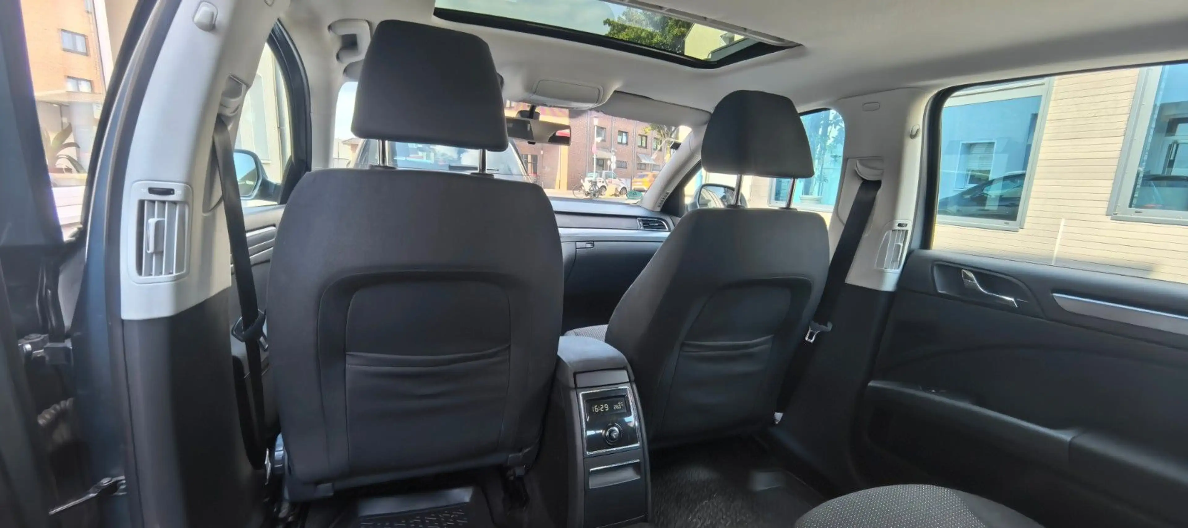 Skoda Superb Comfort Schiebedach/PDC — photo 17