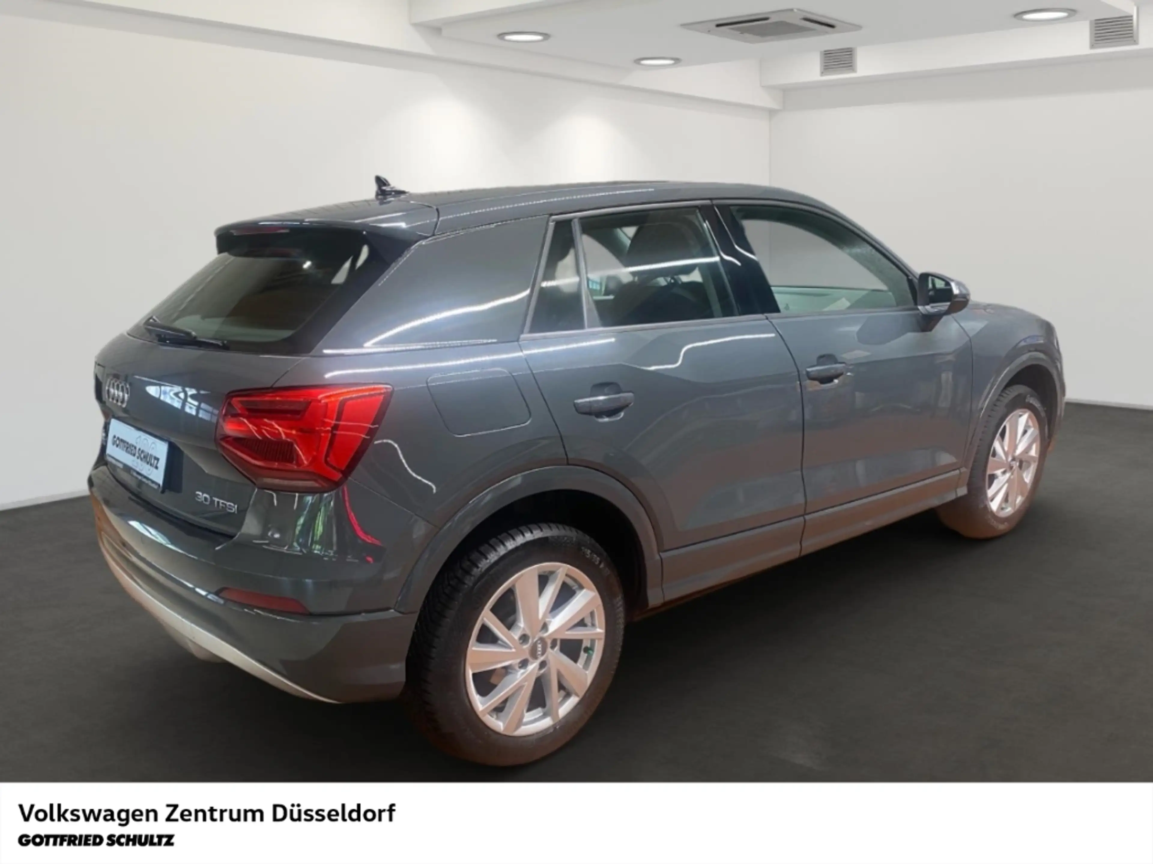 Audi Q2 Sport 30 TSI AHK Navi LED GRA — photo 4
