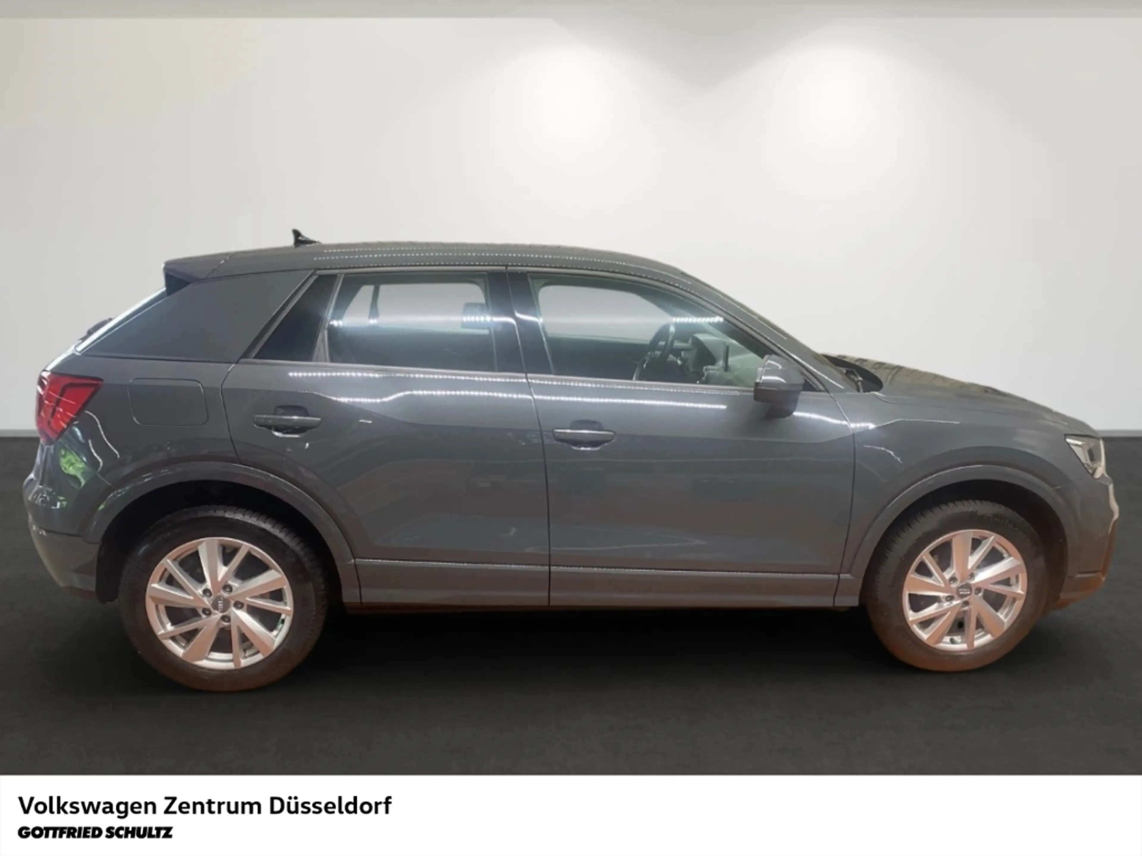 Audi Q2 Sport 30 TSI AHK Navi LED GRA — photo 2