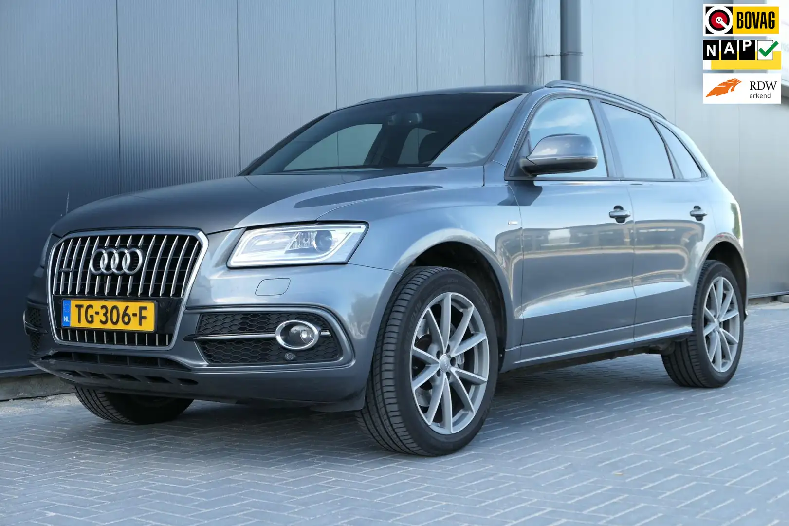 Audi Q5 3.0 TDI quattro Pro Line S S-line Navi Facelift Cr Grijs - 1