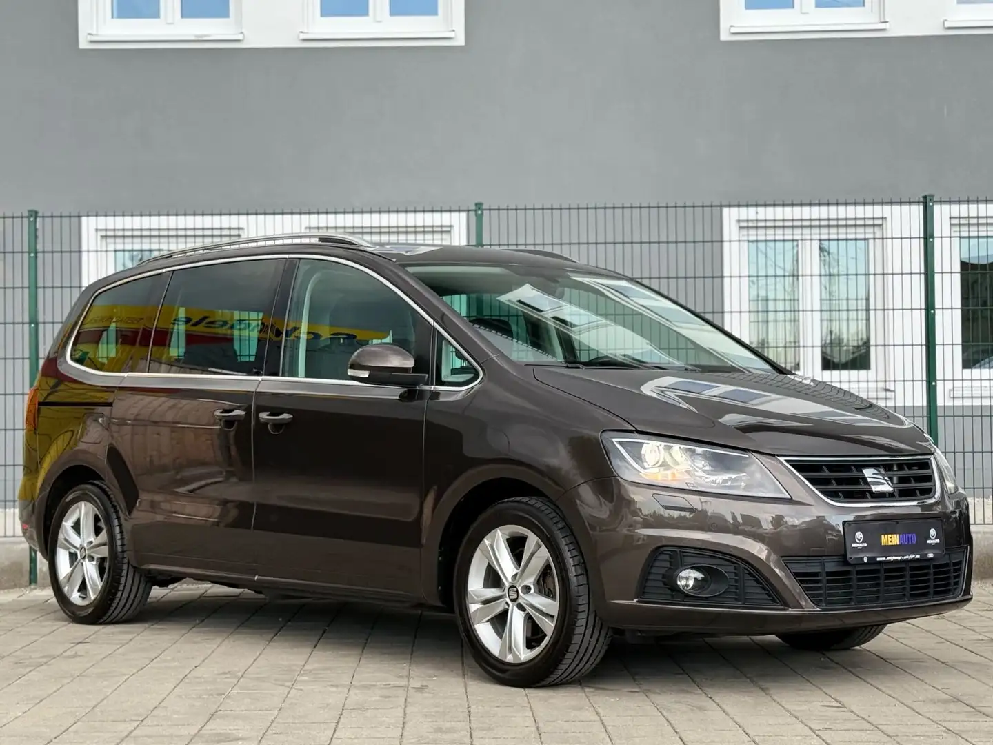 SEAT Alhambra FR-Line 7-SITZER/KAMERA/BI-XENO/ACC/AHK Bruin - 2