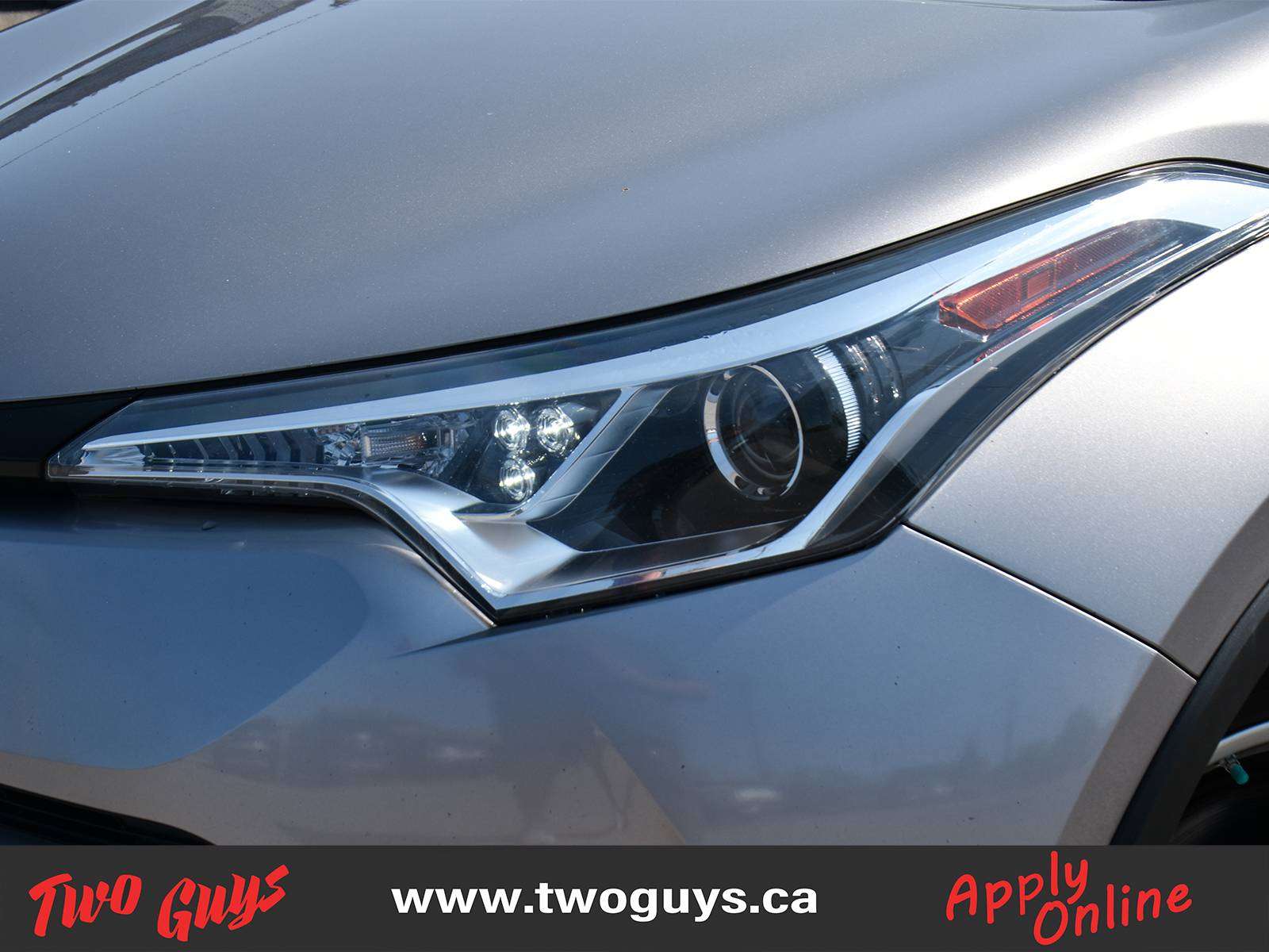 2018 Toyota C-HR XLE Back Up Camera Heated Front Seats photo 3