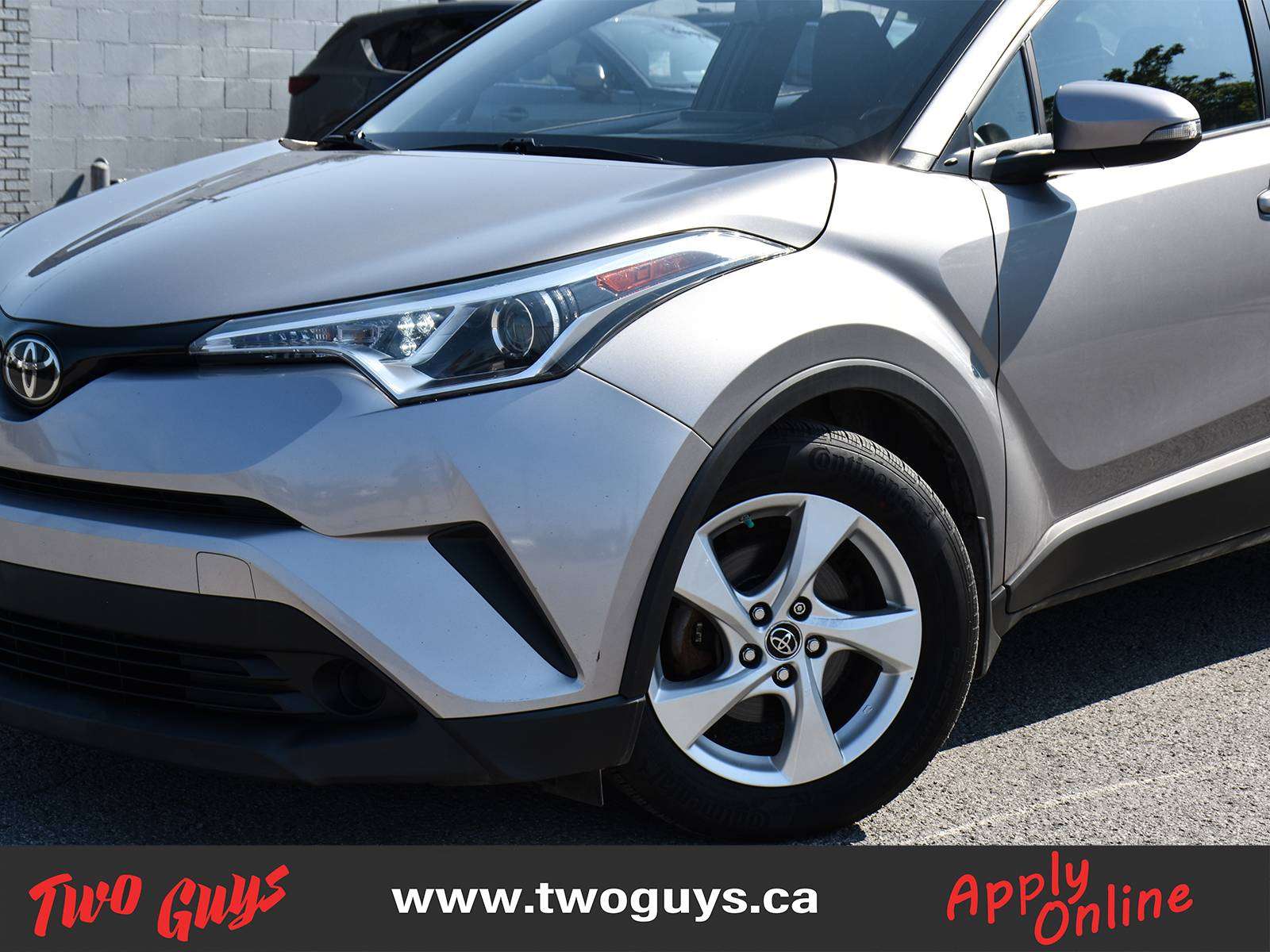 2018 Toyota C-HR XLE Back Up Camera Heated Front Seats photo 2