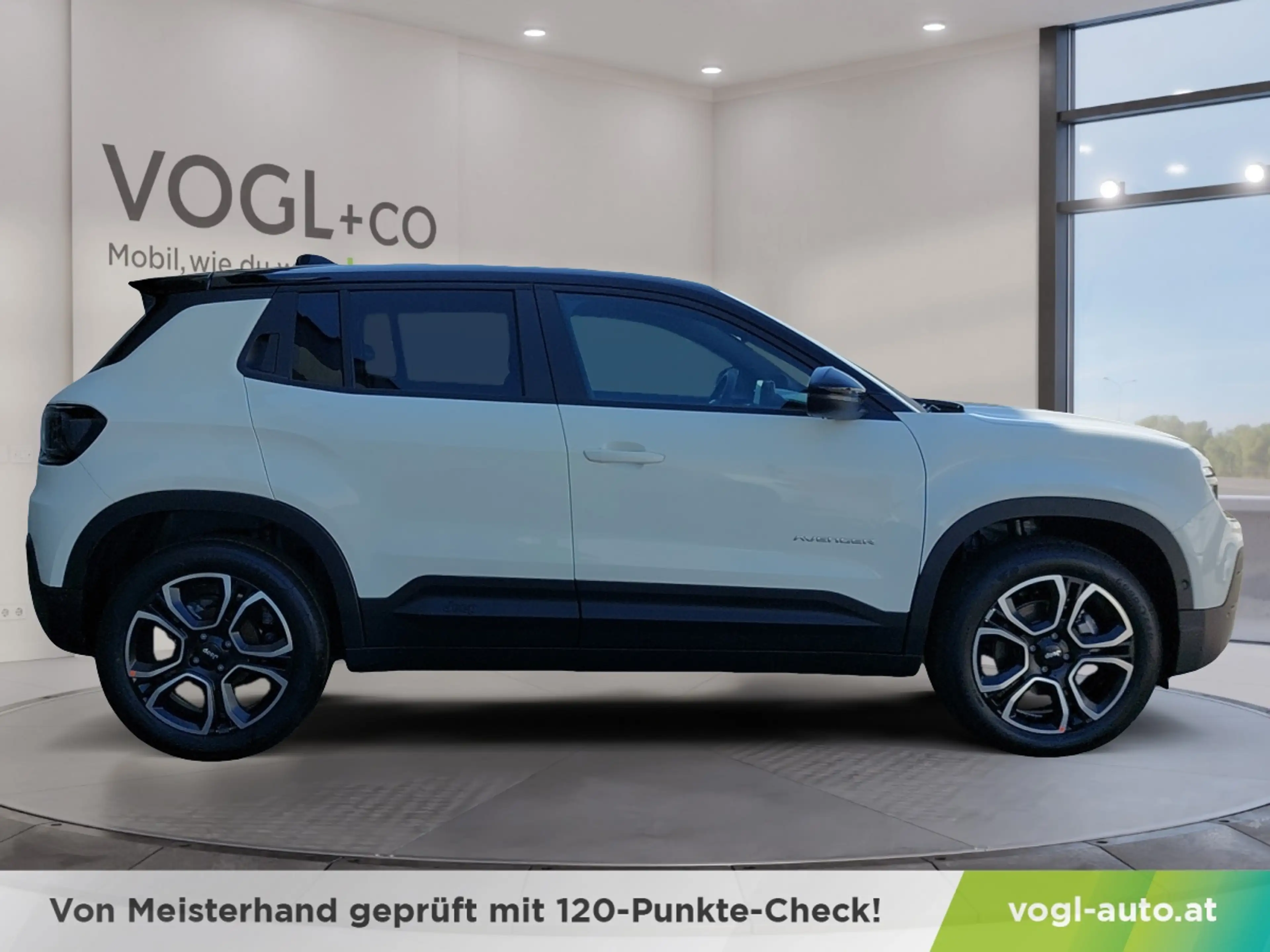 Jeep Avenger e-Hybrid MY25-1.2 e-DCT6 Summit — photo 8
