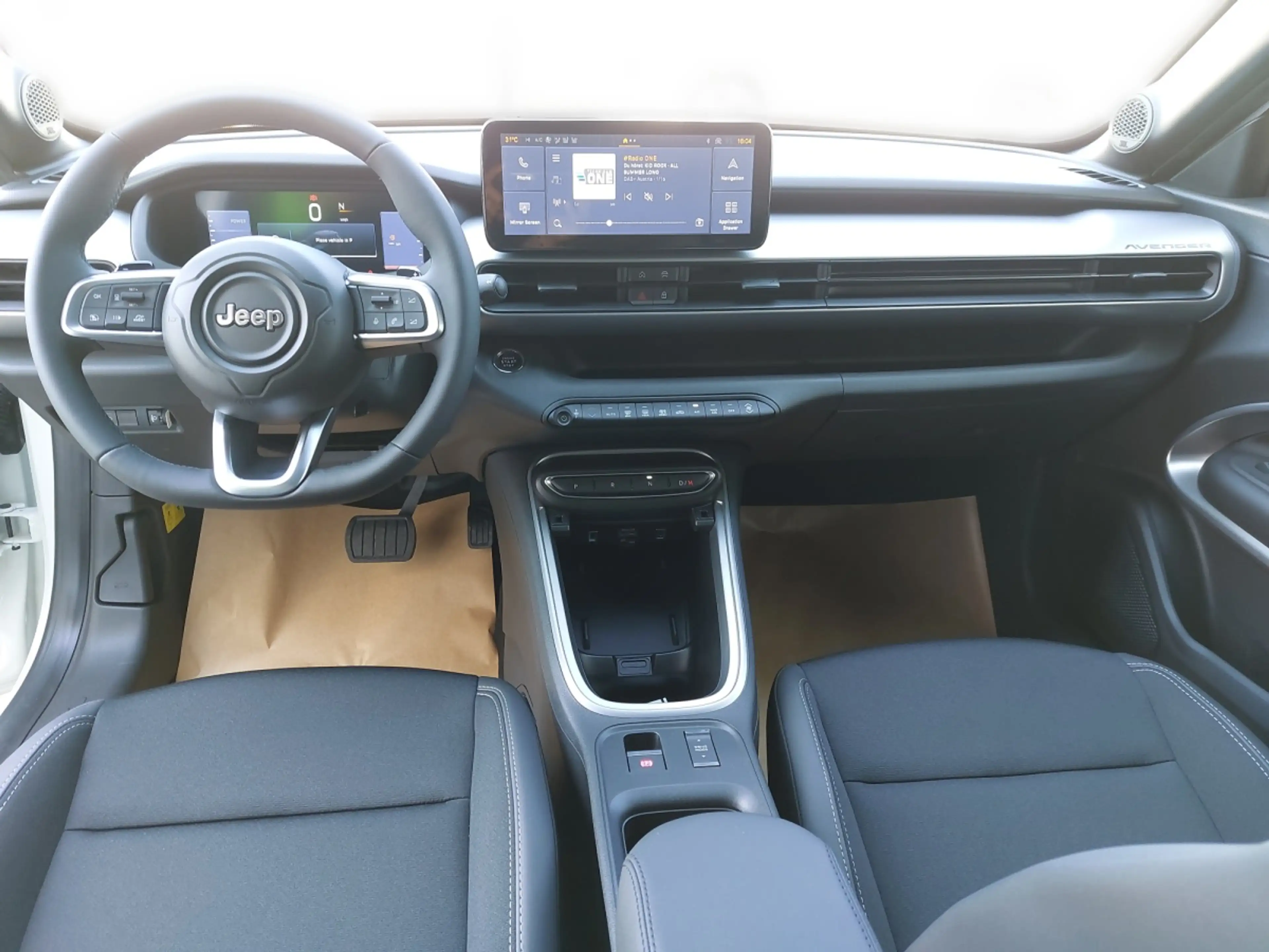 Jeep Avenger e-Hybrid MY25-1.2 e-DCT6 Summit — photo 4