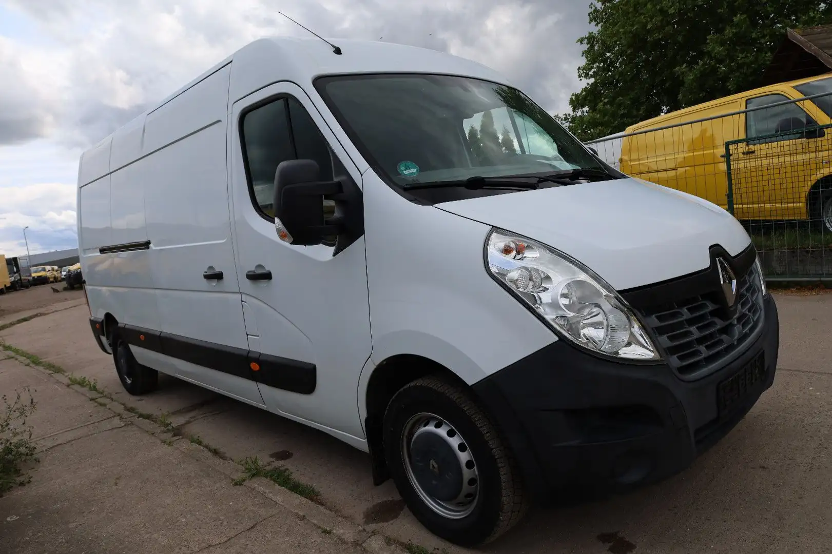 Renault Master III Kasten L3H2 HKa 3,5t Weiß - 2