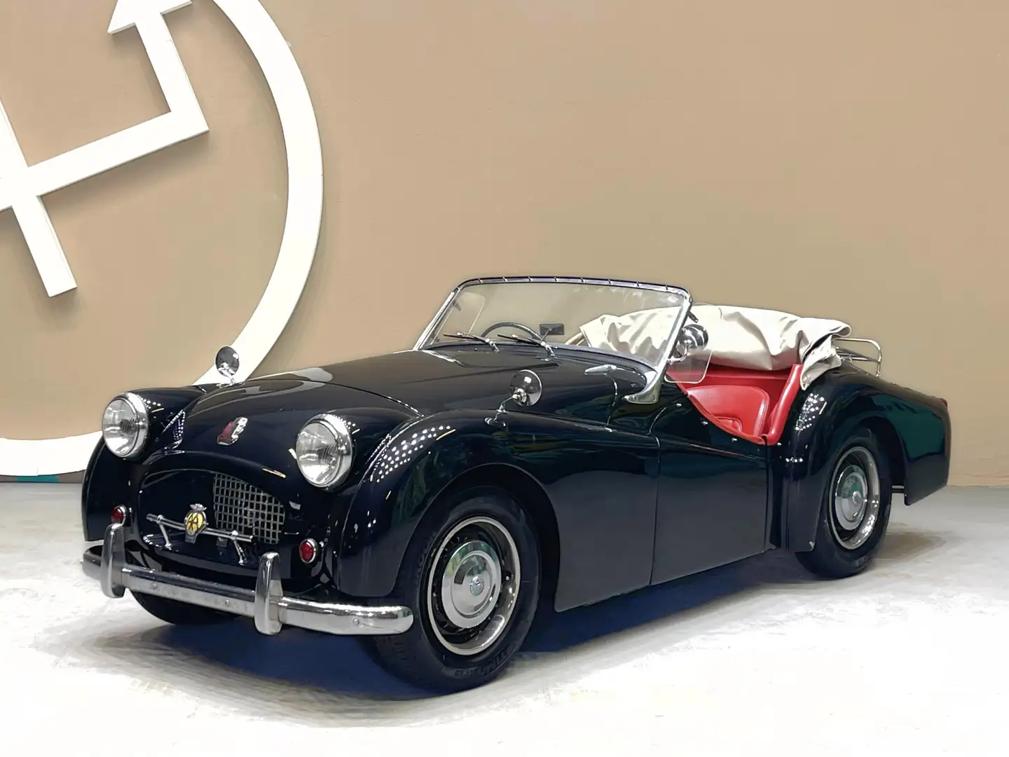 Triumph TR2 Schwarz - 2