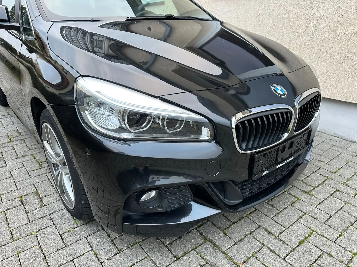 BMW 220 M Sport Aut. 7-SITZE PANO AHK Negro - 2