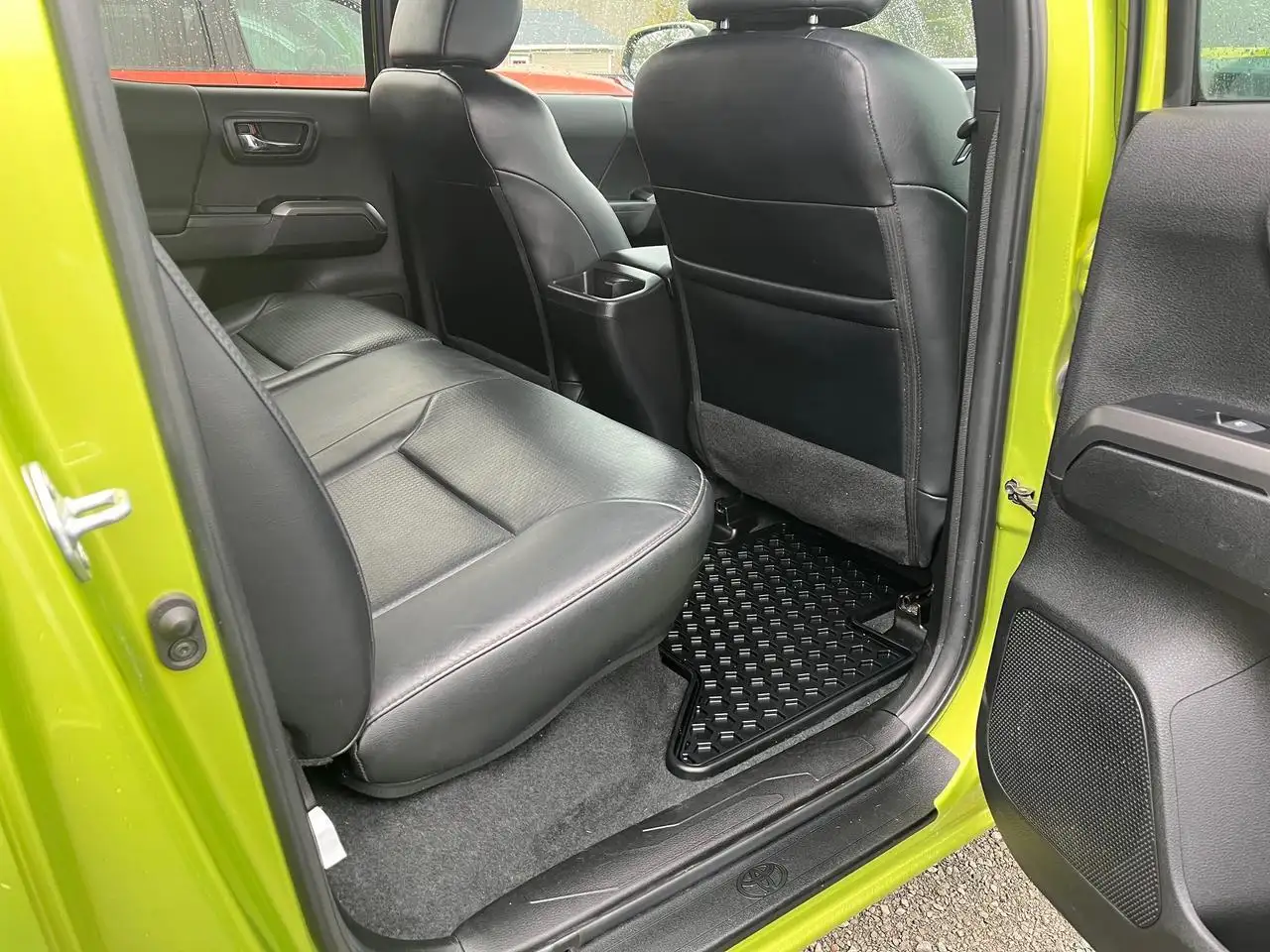 Toyota Tacoma снимка Toyota Tacoma