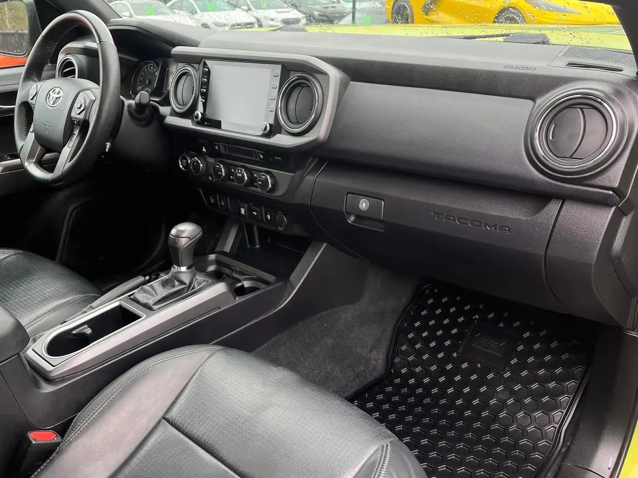 Toyota Tacoma снимка Toyota Tacoma