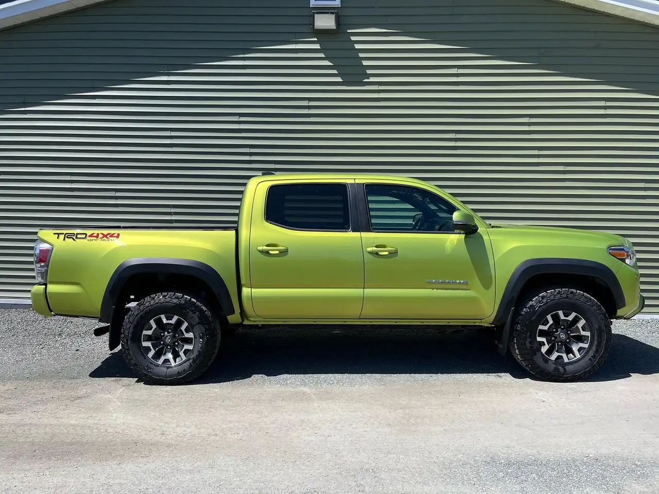 Toyota Tacoma снимка Toyota Tacoma
