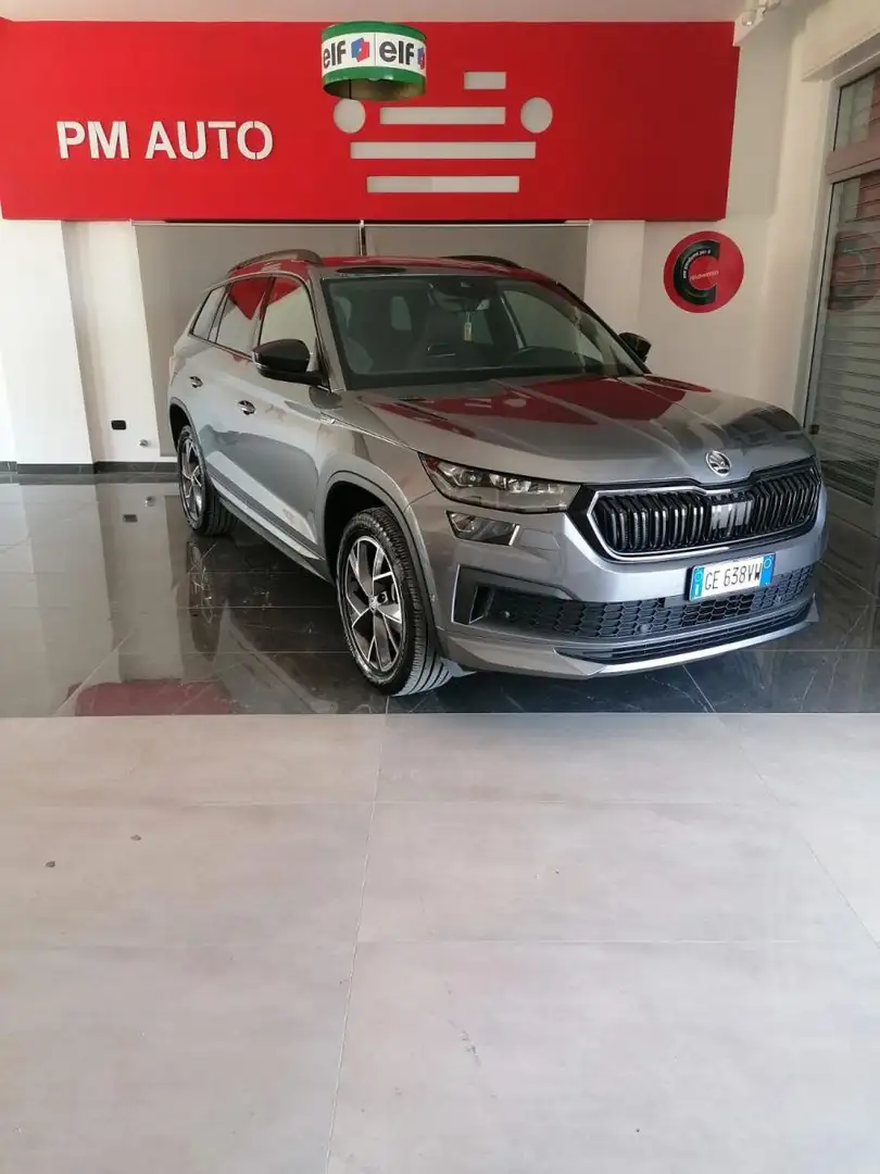Skoda Kodiaq 2.0 TDI SCR DSG SportLine Grigio - 2