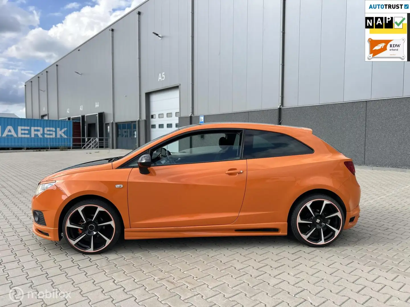 SEAT Ibiza SC 1.4 Sport/CUPRA LOOK/APK/AIRCO/CARPLAY/ Orange - 2