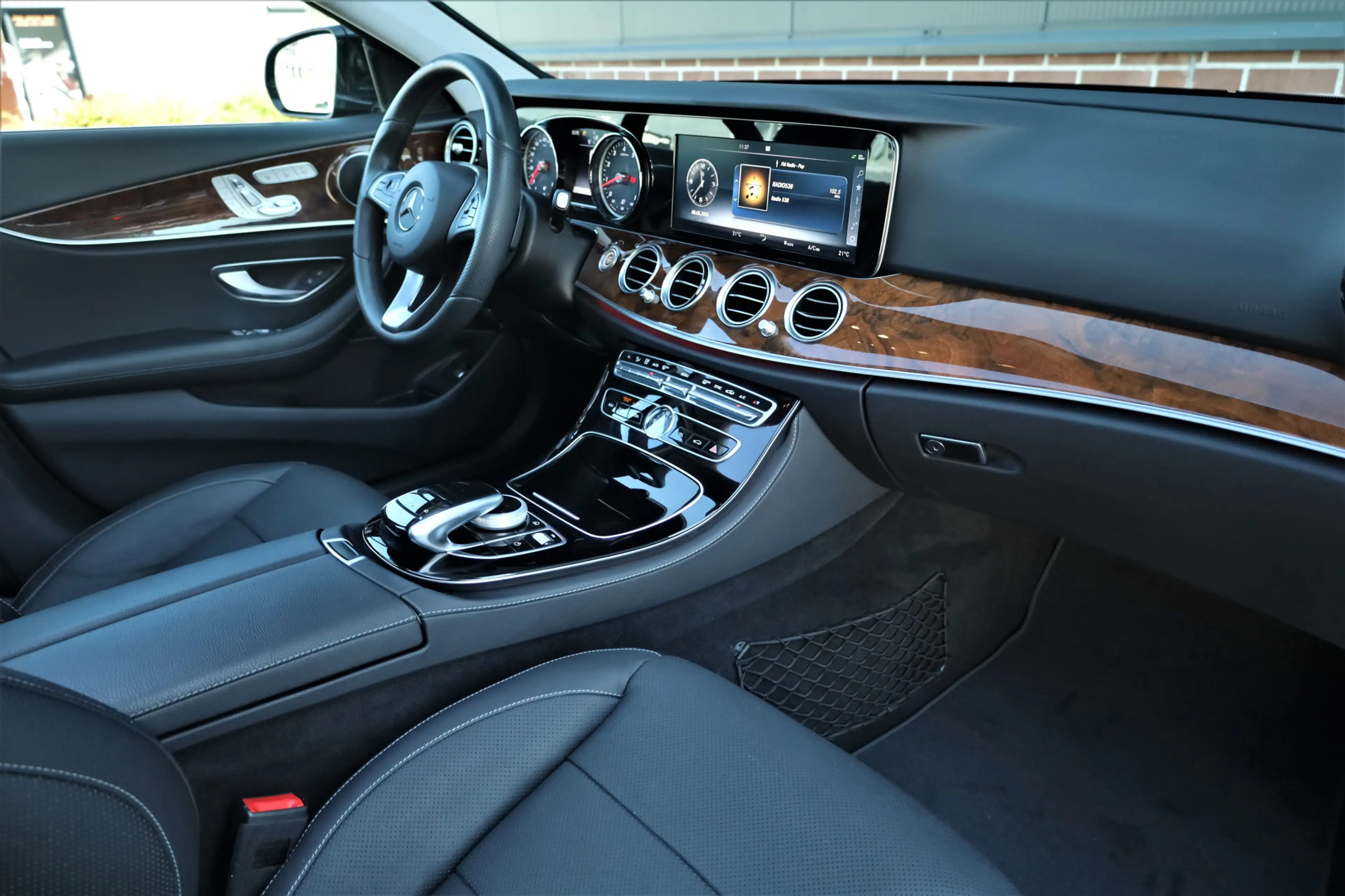 Mercedes-Benz E 400 4Matic Avantgarde 59901km — photo 9