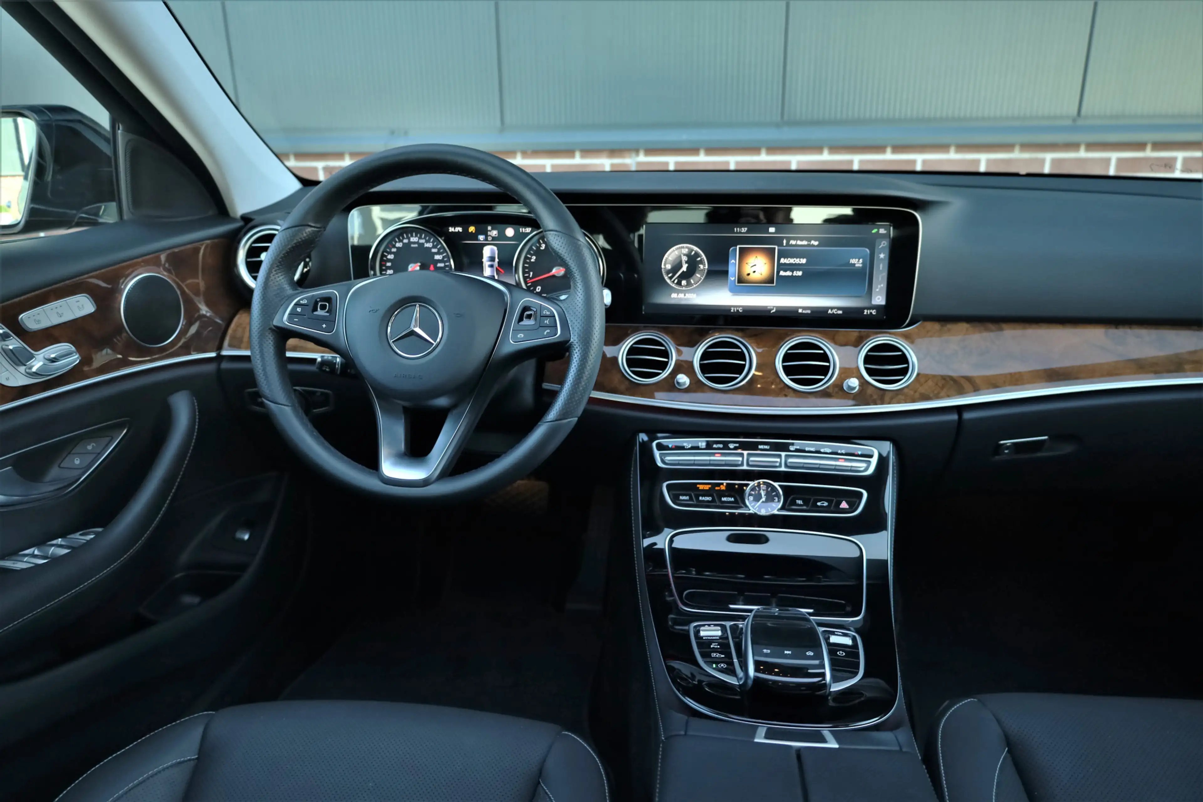 Mercedes-Benz E 400 4Matic Avantgarde 59901km — photo 10