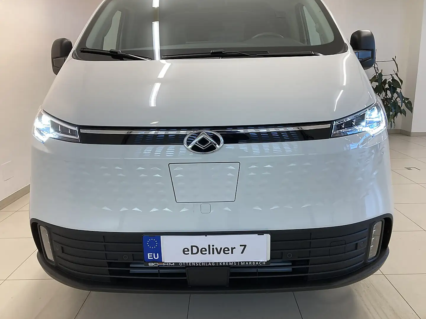 Maxus eDeliver 7 eDELIVER 7  88kWh.AKKU  L1H1 Weiß - 2