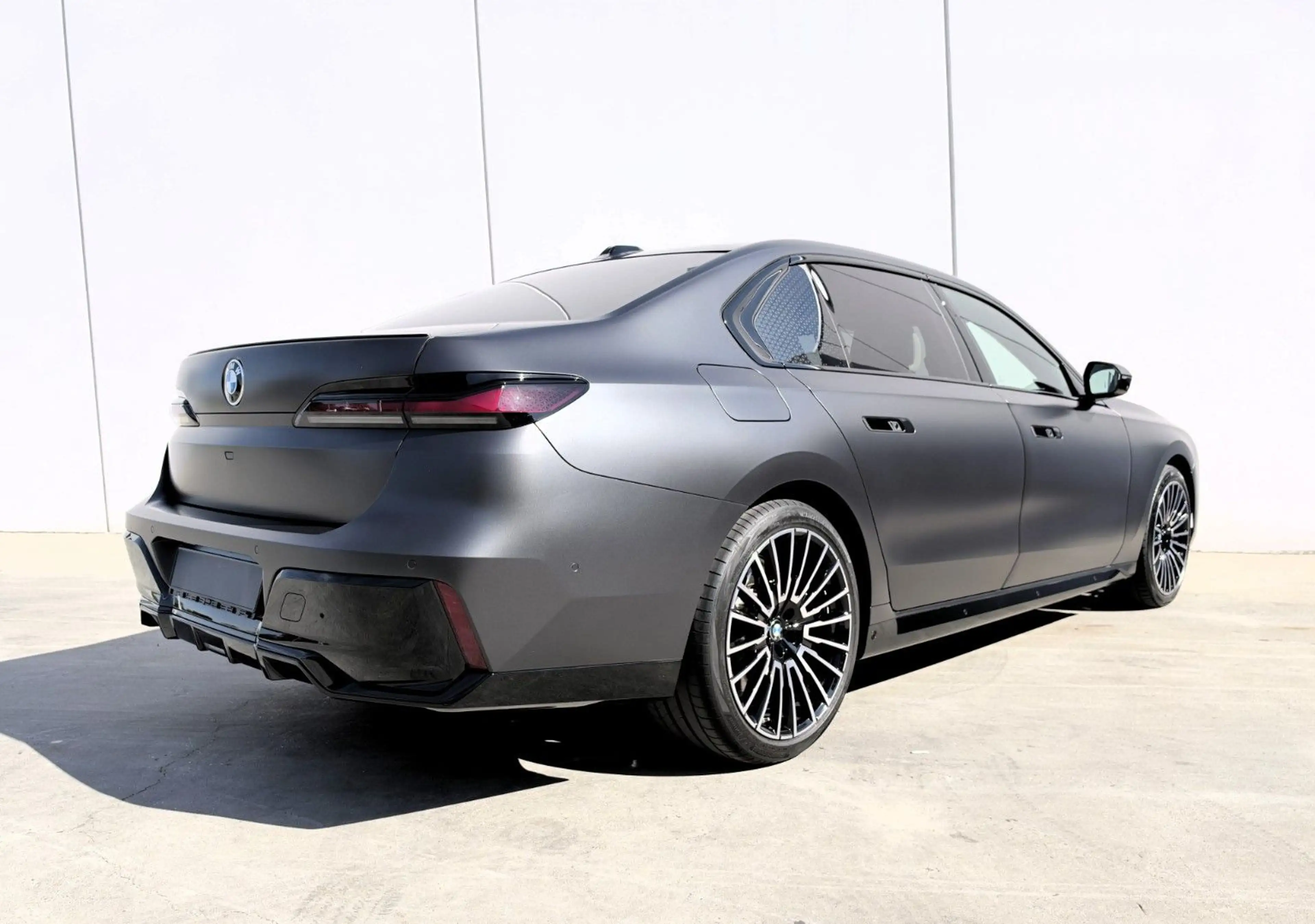 BMW 740 d xDrive M Sport Pro Fond E.°Innovation°Froze — photo 4