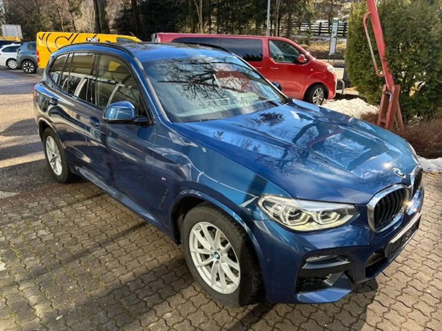 BMW X3 xDrive 20 d M Sport Blau - 1