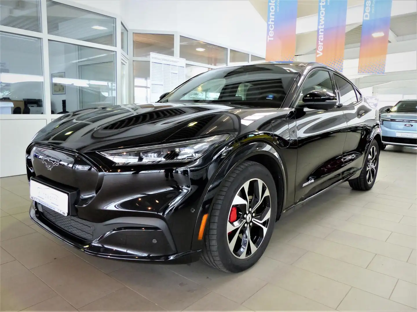 Ford Automatik Premium AWD 72,6 kWh Noir - 1