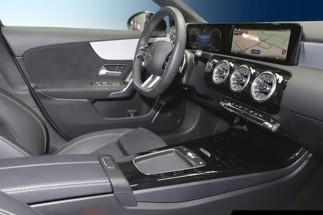 Mercedes-Benz A-Class view 8