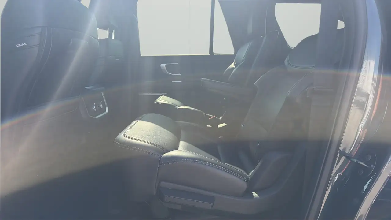 Ford Expedition снимка Ford Expedition