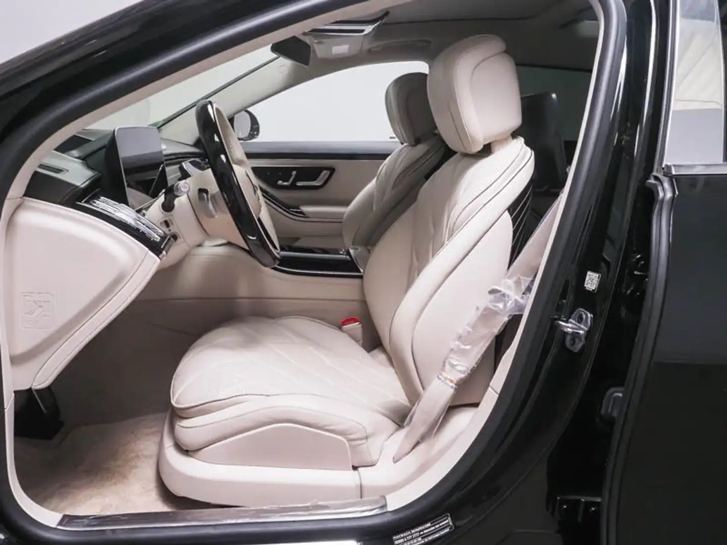 Mercedes-Benz S 580 Maybach 4M / Prod: 10.2021 / First Class Negro - 2