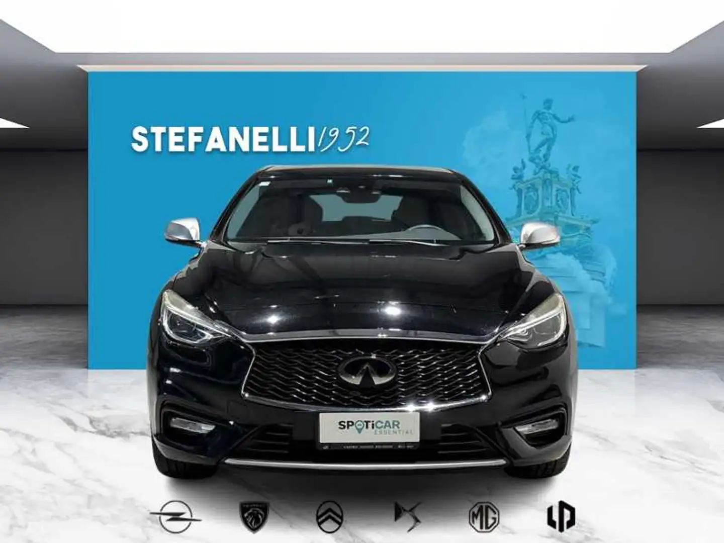 Infiniti - Q30 1.5d Premium City Black 109cv dct Negro - 2