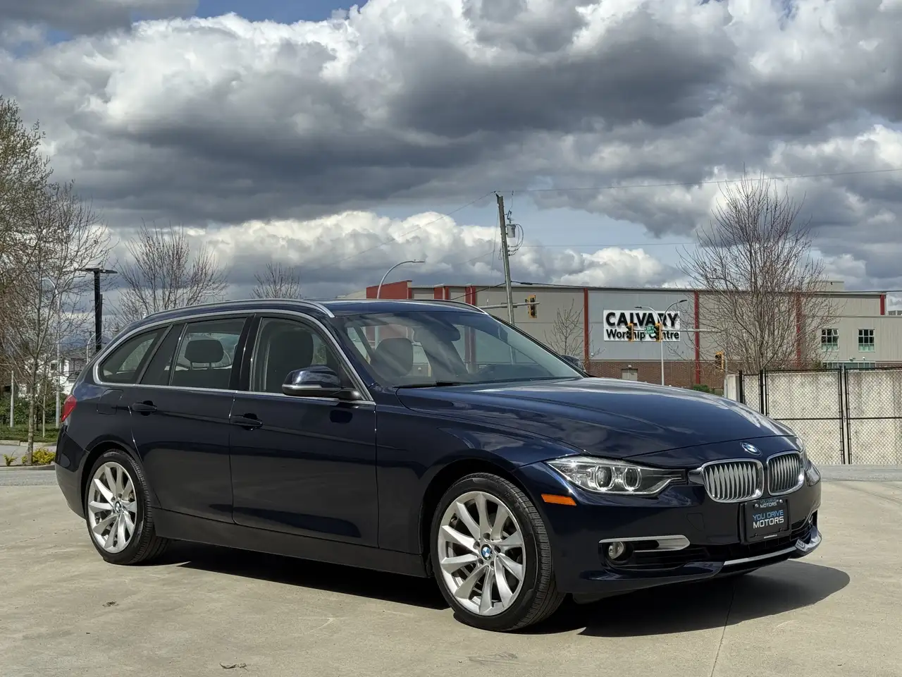BMW 3 Series снимка BMW 3 Series