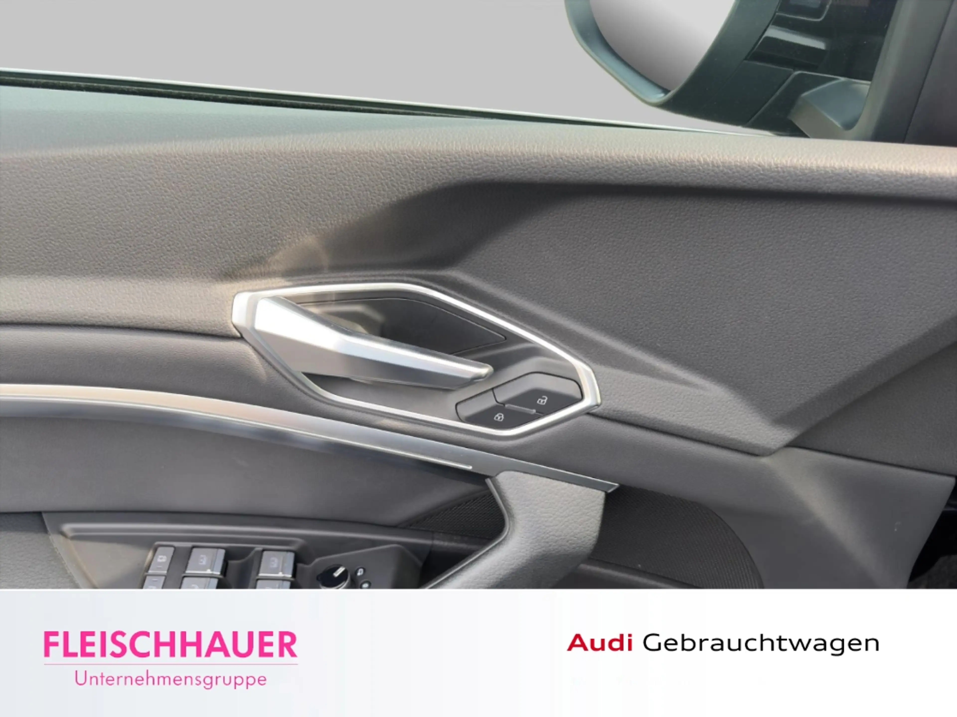 Audi e-tron 55 quattro 300 KW Pano+Leder+TopView+ACC+Matrix+Ca — photo 10