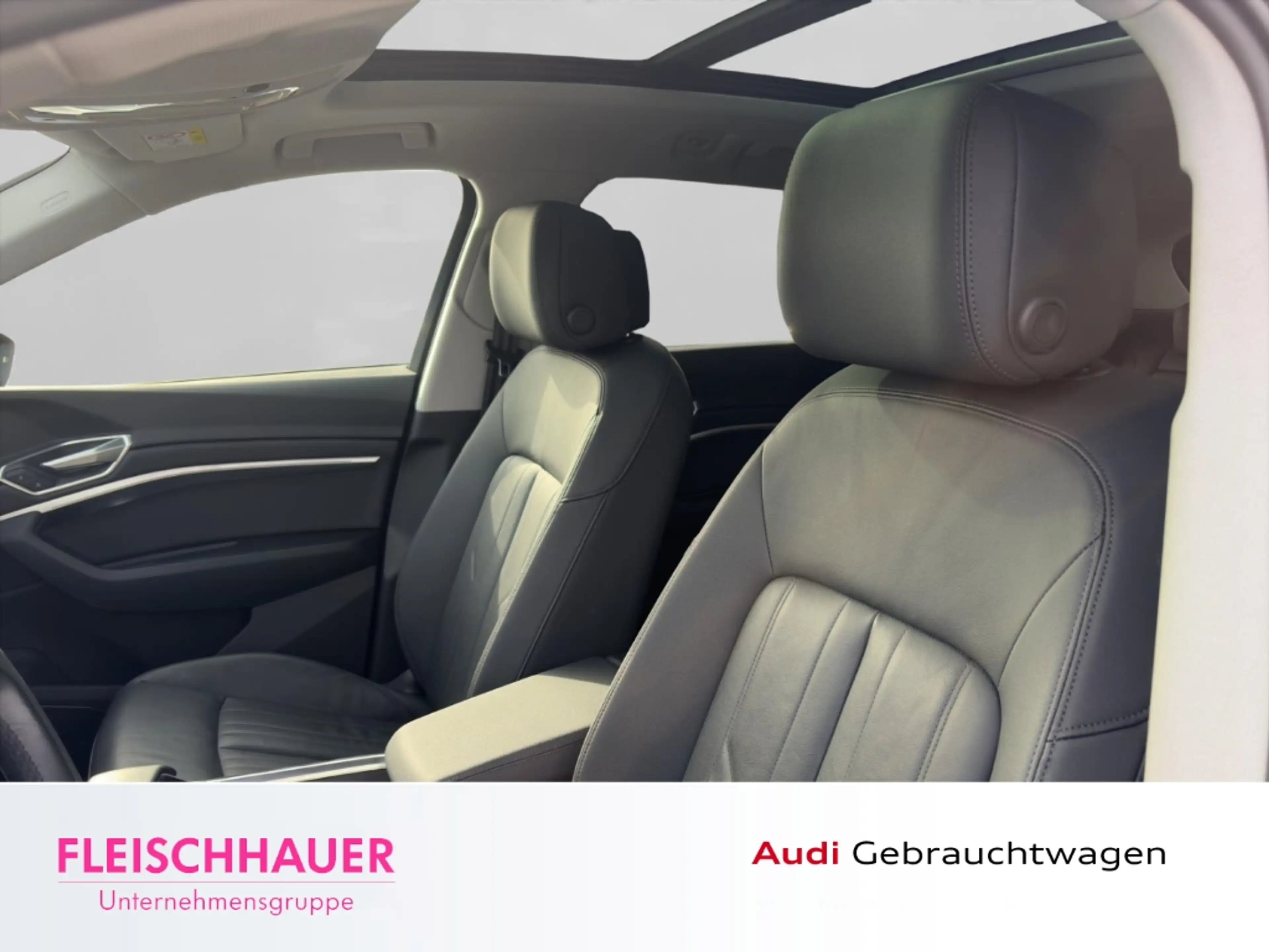 Audi e-tron 55 quattro 300 KW Pano+Leder+TopView+ACC+Matrix+Ca — photo 7