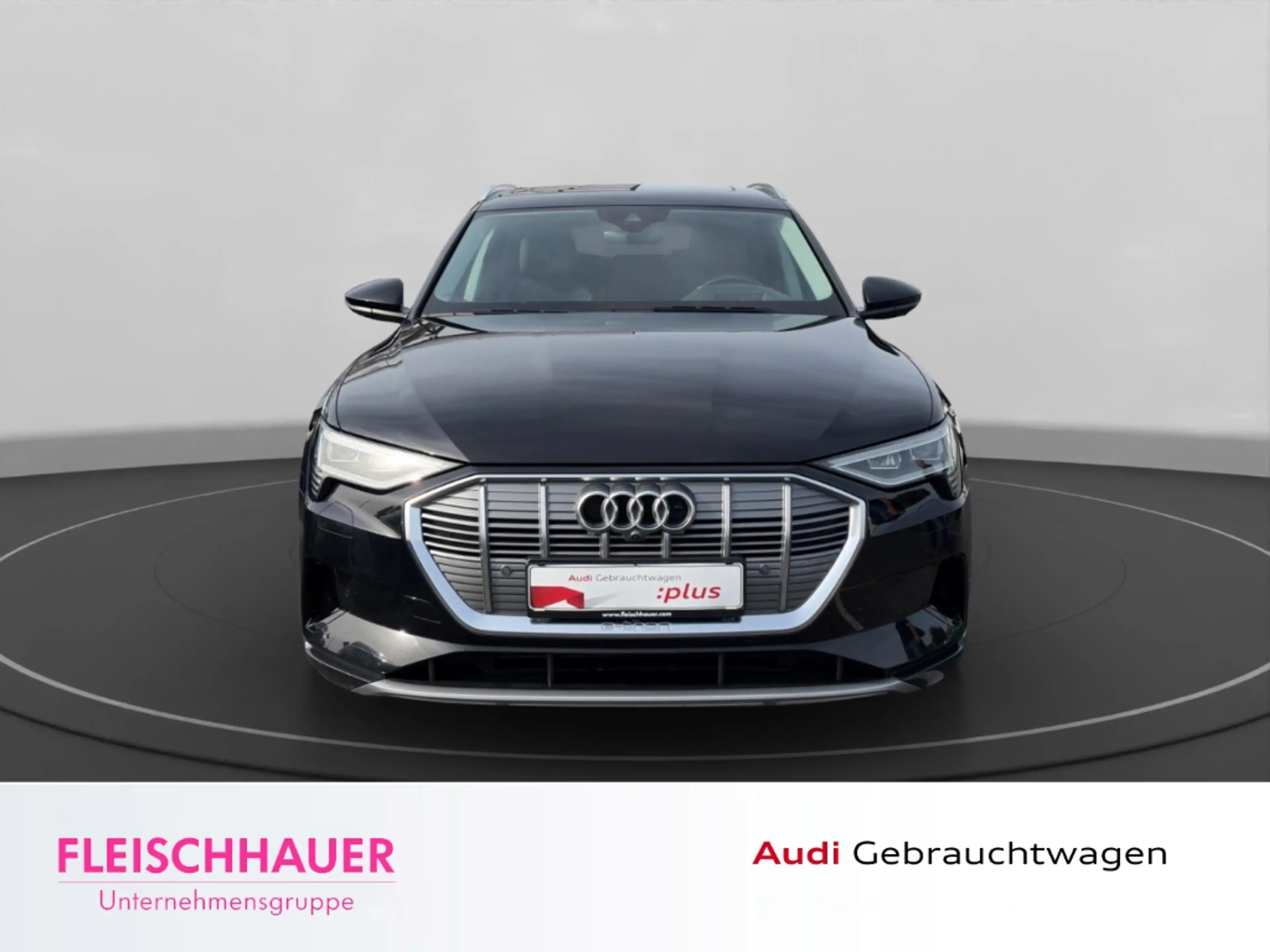 Audi e-tron 55 quattro 300 KW Pano+Leder+TopView+ACC+Matrix+Ca — photo 2