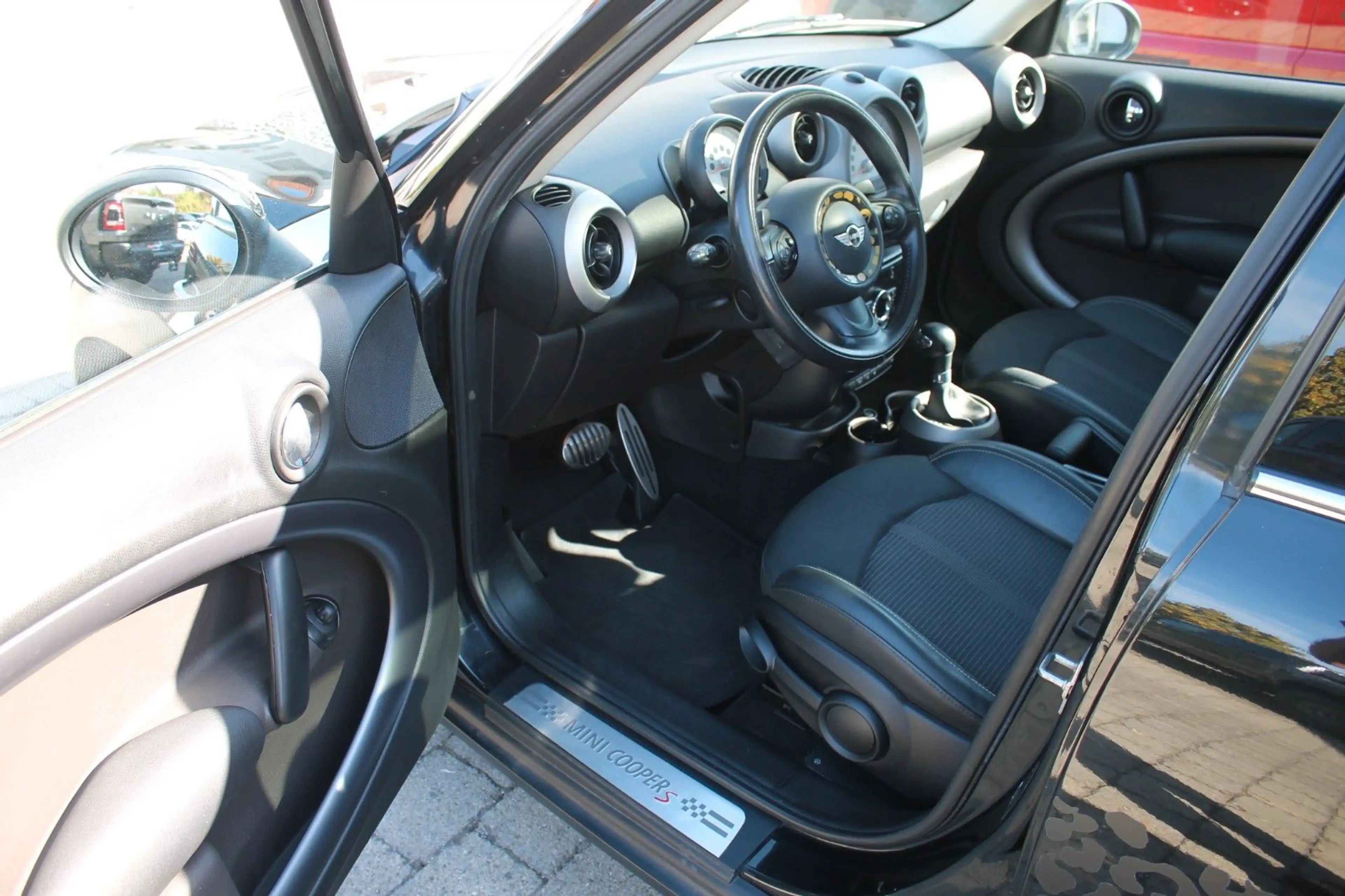 MINI Cooper S Countryman Cooper S — photo 10