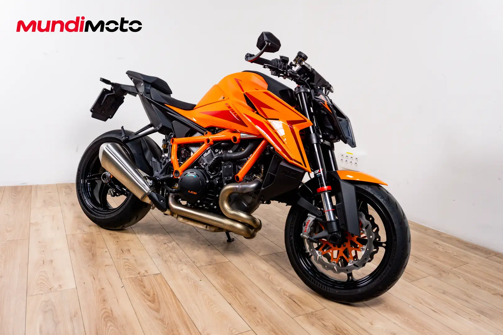 KTM 1390 Super Duke R - 2