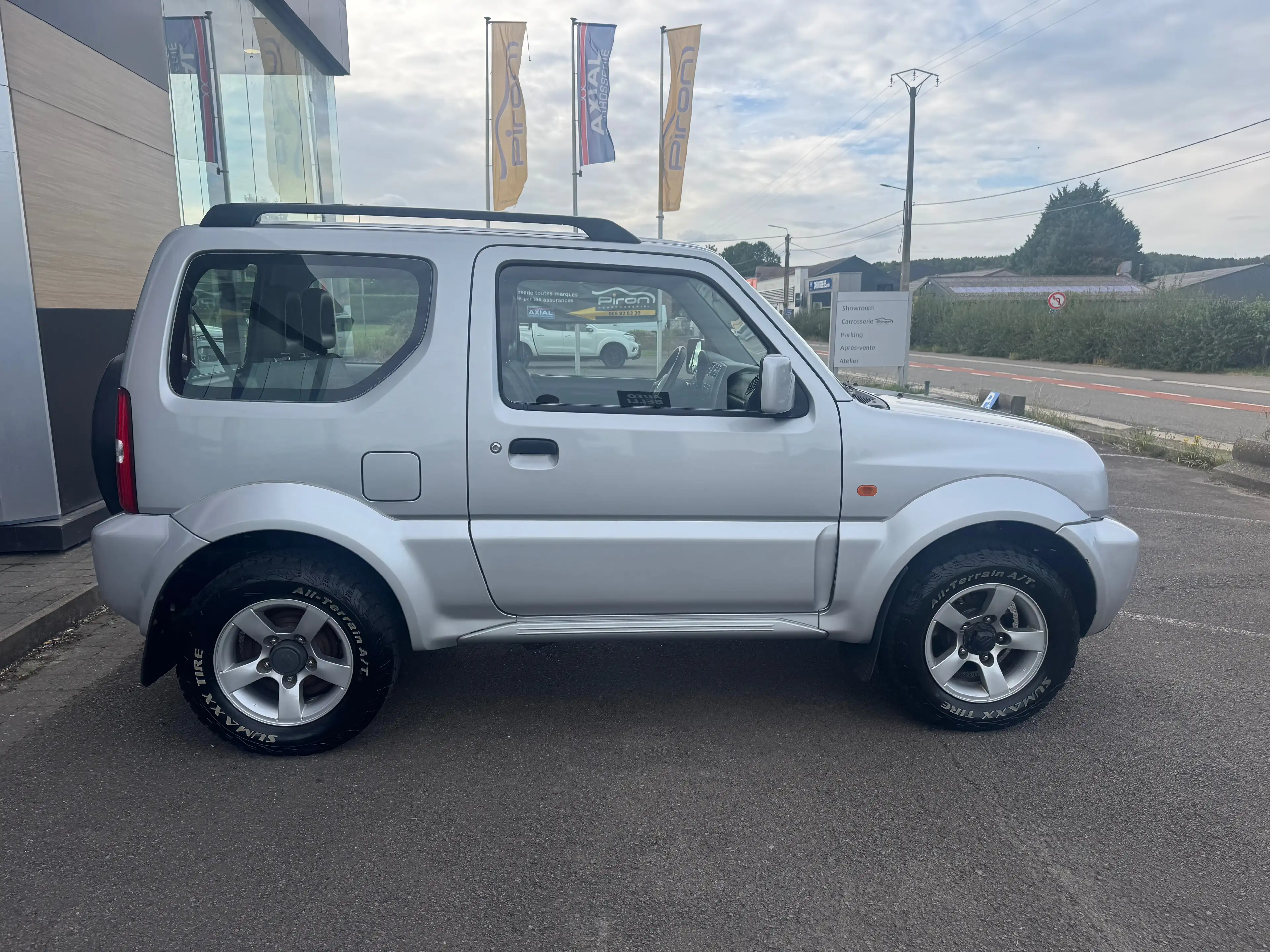 Suzuki Jimny Jimny 1.3i JLX**X-CITEMENT**BOITE AUTO**FAIBLE KM**TOP AUTO! — photo 8