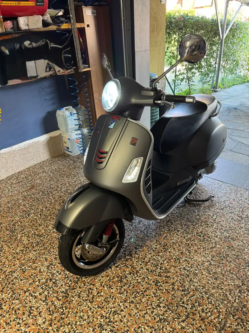 Vespa GTS Super 300 super Szürke - 1