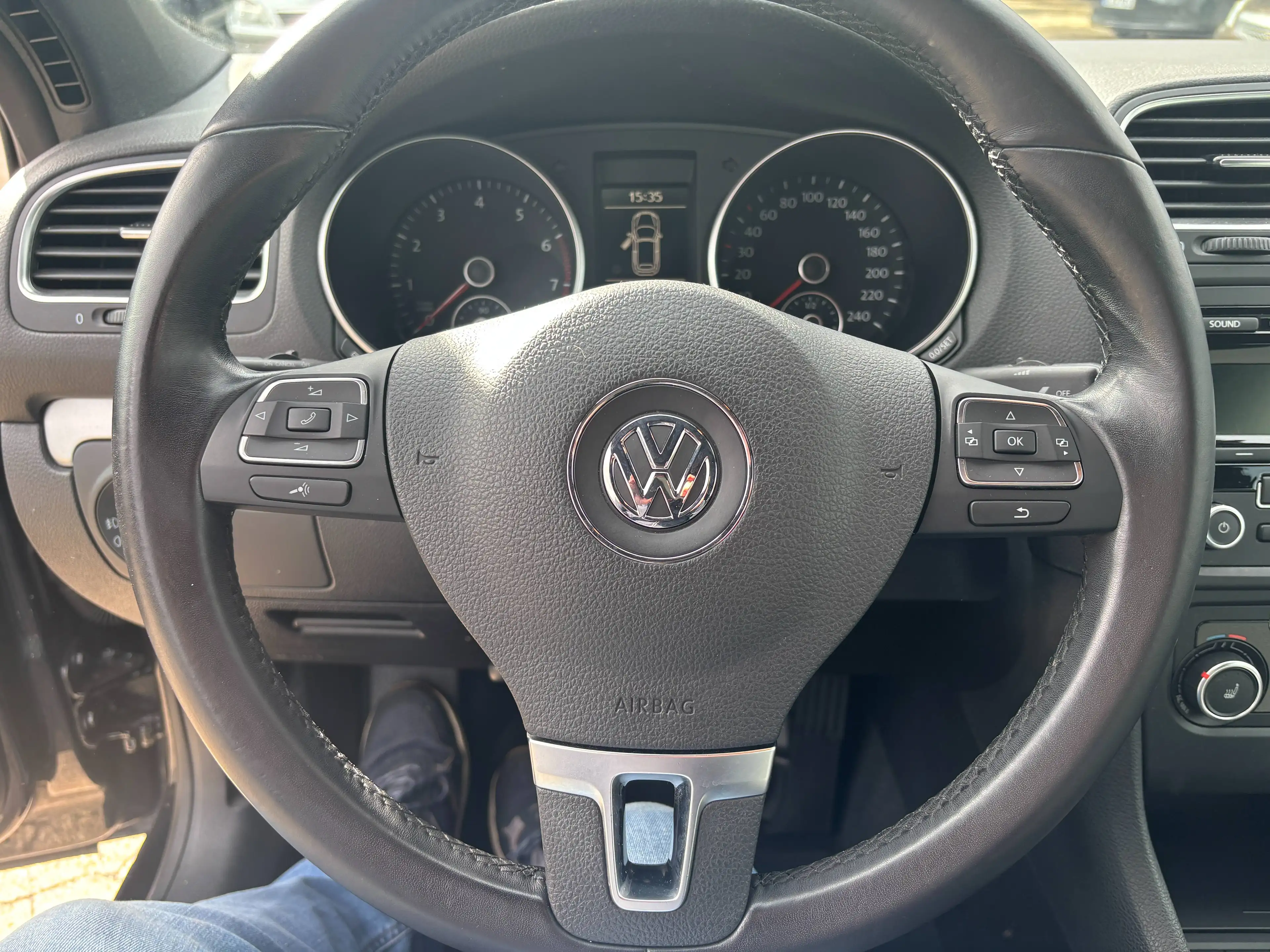 Volkswagen Golf Cabriolet Basis — photo 9