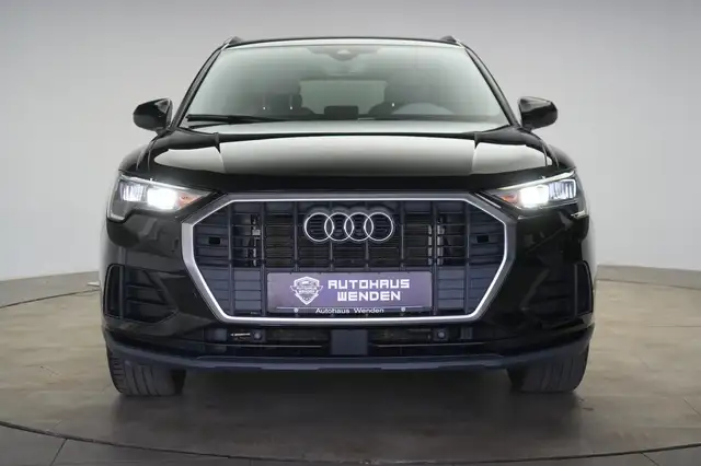 Audi Q3 view 2