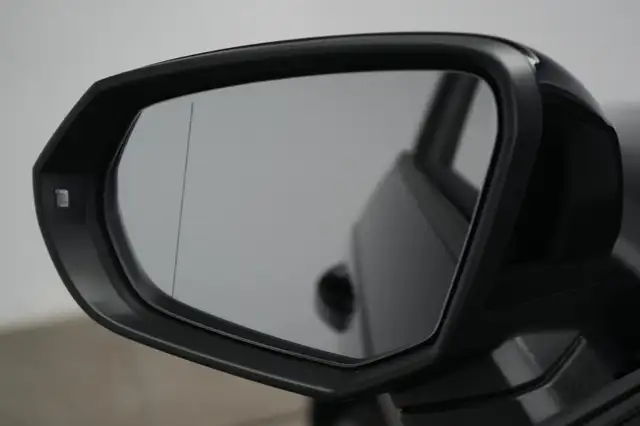 Audi Q3 view 27