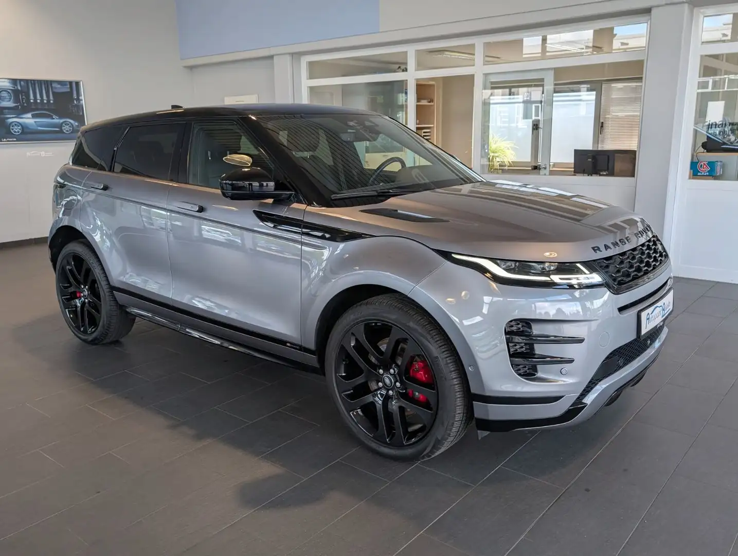 Land Rover Range Rover Evoque P300 R-Dynamic SE Black*AHK Gris - 1