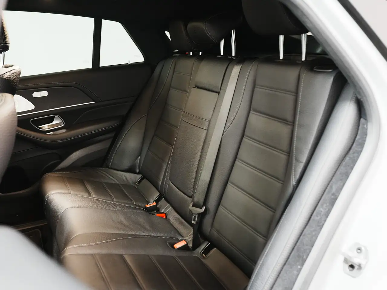 Mercedes-Benz GLE снимка Mercedes-Benz GLE