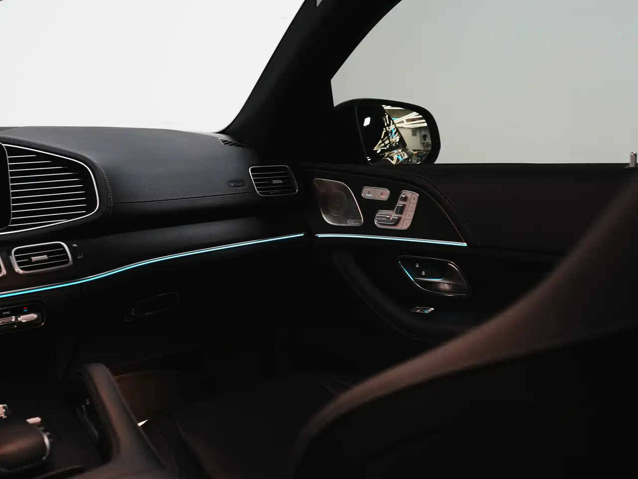 Mercedes-Benz GLE снимка Mercedes-Benz GLE