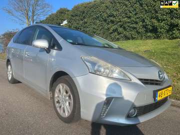 Prius Wagon 1.8 Aspiration 96g - Panoramadak - Cam