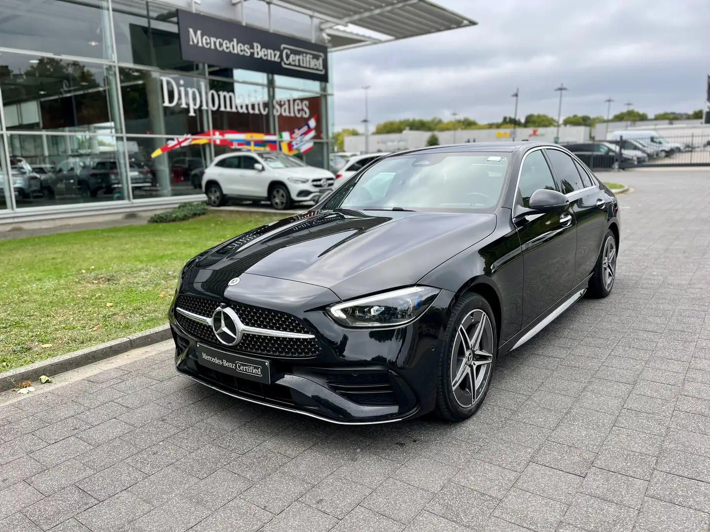 Mercedes-Benz C 300 C 300 e PHEV AMG Line (230 kW) Noir - 1