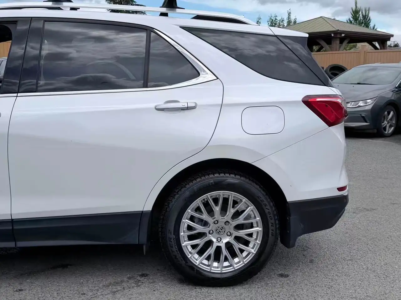 Chevrolet Equinox снимка Chevrolet Equinox