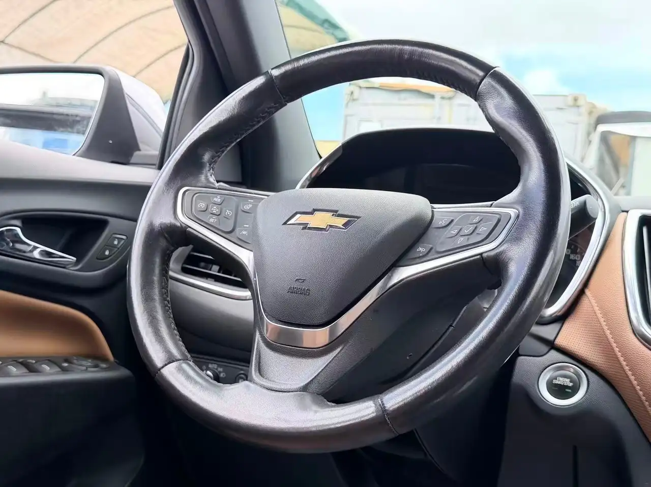 Chevrolet Equinox снимка Chevrolet Equinox